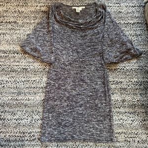 Women’s brown & white fitted dress.